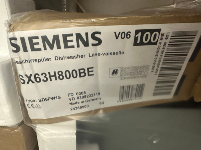 1183015-3 Dishwasher Siemens SX63H800BE
