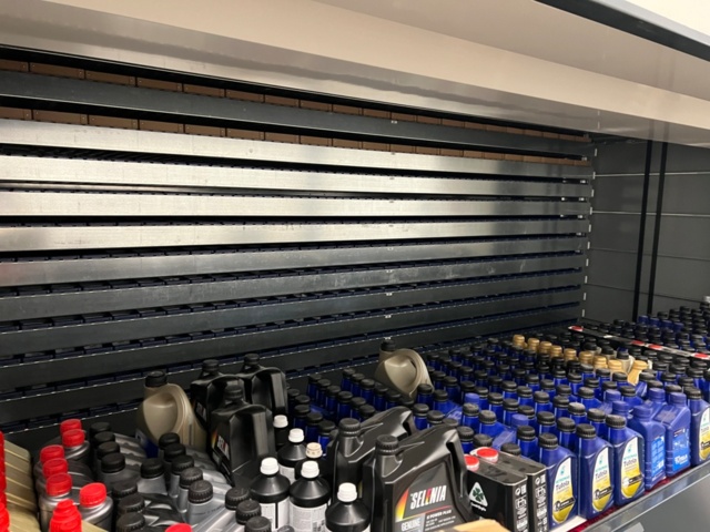 1051826-38 Lot with spare parts stock for Fiat, Jeep, Alfa Romeo and more