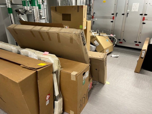 1051826-46 Lot with spare parts stock for Fiat, Jeep, Alfa Romeo and more