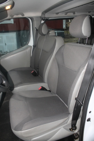 1182090-36 Opel Vivaro Combi 2.9t 2.0 CDTI Manual, 114hp, 2013
