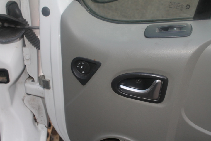 1182090-40 Opel Vivaro Combi 2.9t 2.0 CDTI Manual, 114hp, 2013