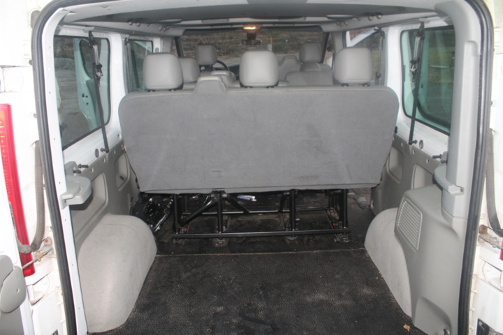 1182090-46 Opel Vivaro Combi 2.9t 2.0 CDTI Manual, 114hp, 2013