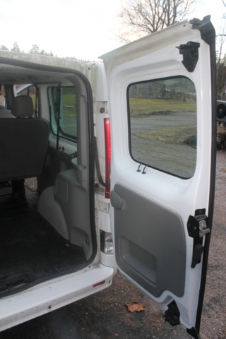 1182090-48 Opel Vivaro Combi 2.9t 2.0 CDTI Manual, 114hp, 2013