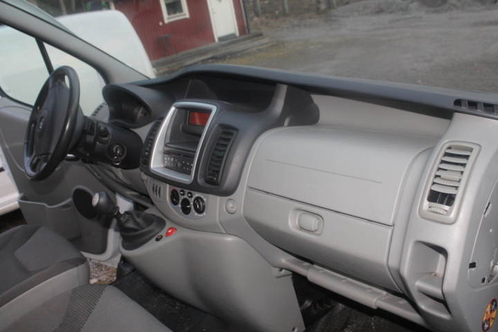 1182090-54 Opel Vivaro Combi 2.9t 2.0 CDTI Manual, 114hp, 2013