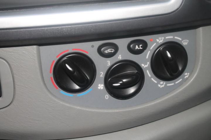 1182090-61 Opel Vivaro Combi 2.9t 2.0 CDTI Manual, 114hp, 2013