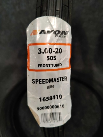 1183879-4 3 MC tires Avon Speedmaster MKII AM6 3.00-20 50S