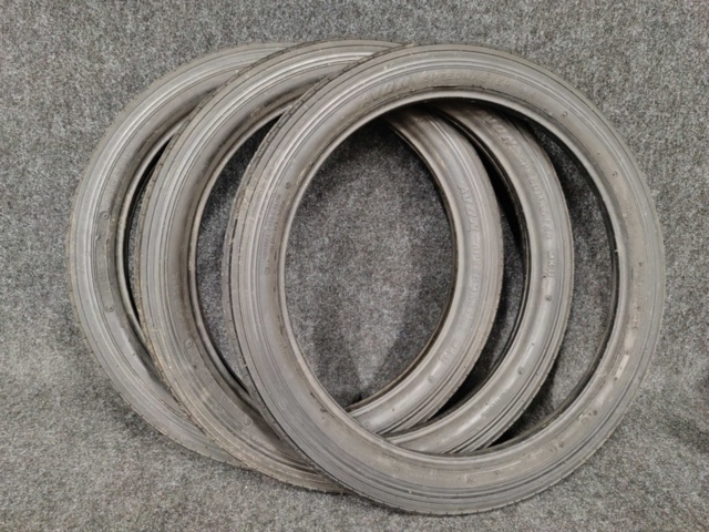 1183879-2 3 MC tires Avon Speedmaster MKII AM6 3.00-20 50S