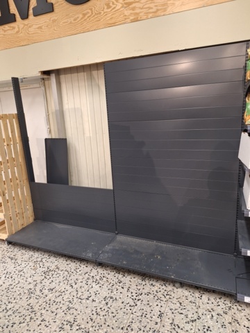 1121161-7 Larger lot with store interior from supermarket