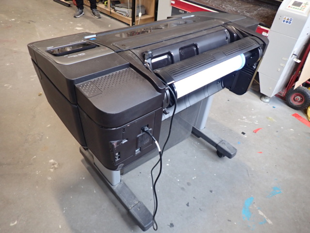 1031538-5 Large format printer HP DesignJet Z6 (New info)