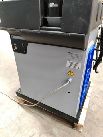 1183894-9 Tire balancing machine Giuliano S820