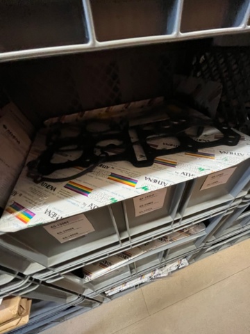 1078740-24 Liquidation MC parts &amp; MC accessories shop