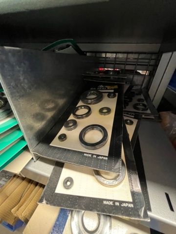 1078740-98 Liquidation MC parts &amp; MC accessories shop