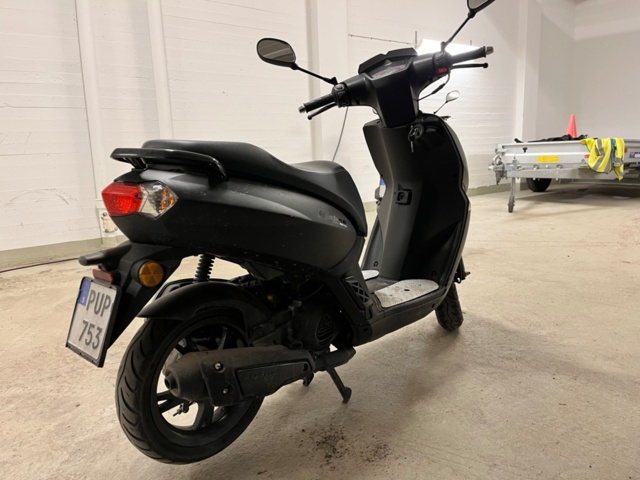 1185739-11 Peugeot Motocycles Kisbee 0.05 CVT, 4hp, 2022