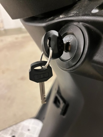 1185739-12 Peugeot Motocycles Kisbee 0.05 CVT, 4hp, 2022