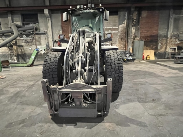 1184006-6 Wheel loader Volvo L70F - 2009