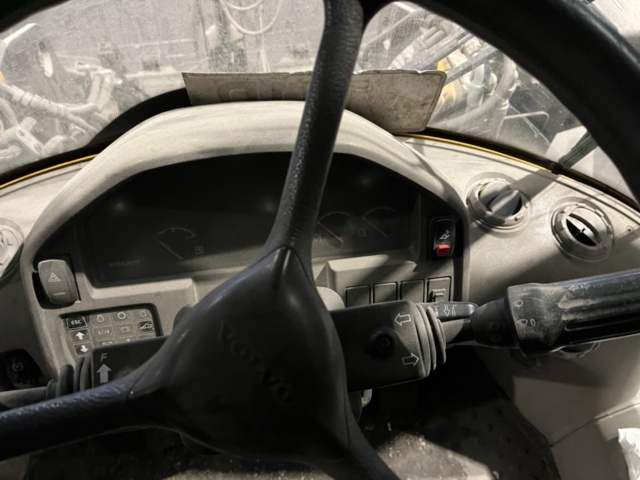 1184006-30 Wheel loader Volvo L70F - 2009