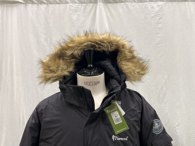 1186352-2 Winter jacket Pinewood 9735 North Pole, Size XL