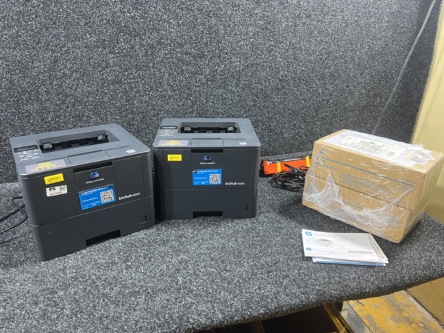 1052004-1 Printer with accessories 2 pcs - Konica Minolta Bizhub 4000i