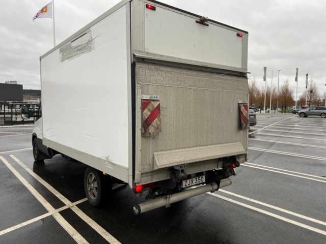 953388-3 Iveco Daily 35-160 Refrigerated van 2.3 JTD Hi-Matic, 156hp, 2018