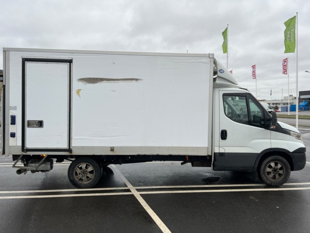 953388-6 Iveco Daily 35-160 Refrigerated van 2.3 JTD Hi-Matic, 156hp, 2018