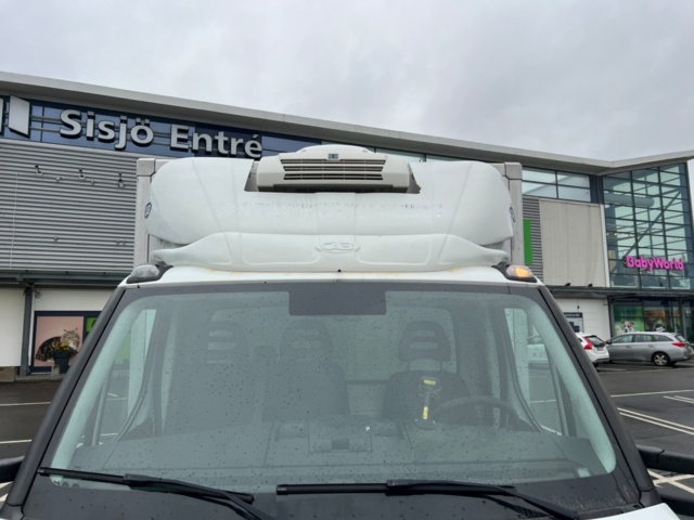 953388-8 Iveco Daily 35-160 Refrigerated van 2.3 JTD Hi-Matic, 156hp, 2018