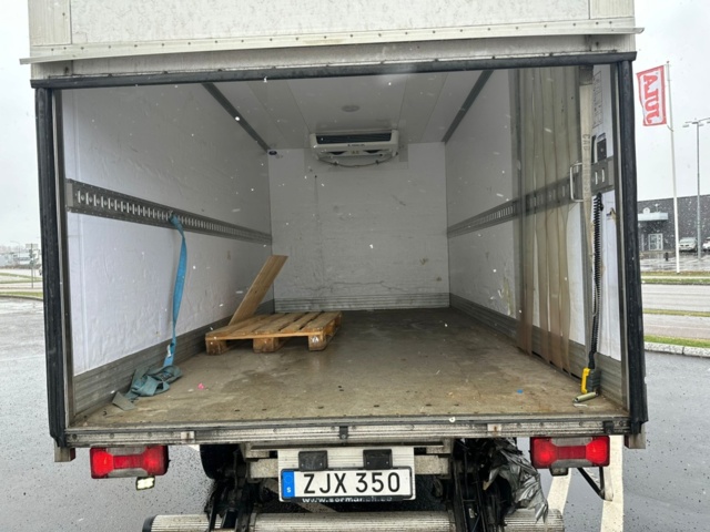 953388-10 Iveco Daily 35-160 Refrigerated van 2.3 JTD Hi-Matic, 156hp, 2018