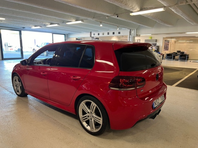 985384-3 Volkswagen Golf 5-dörrars R 2.0 TSI 4Motion DSG Sekventiell, 270hk, 2011