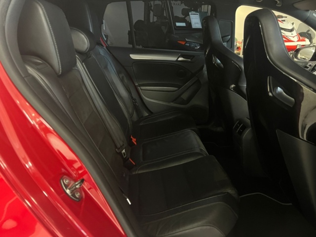 985384-7 Volkswagen Golf 5-dörrars R 2.0 TSI 4Motion DSG Sekventiell, 270hk, 2011