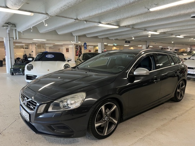 985385-1 Volvo V60 D4 Manual, 163hp, 2013