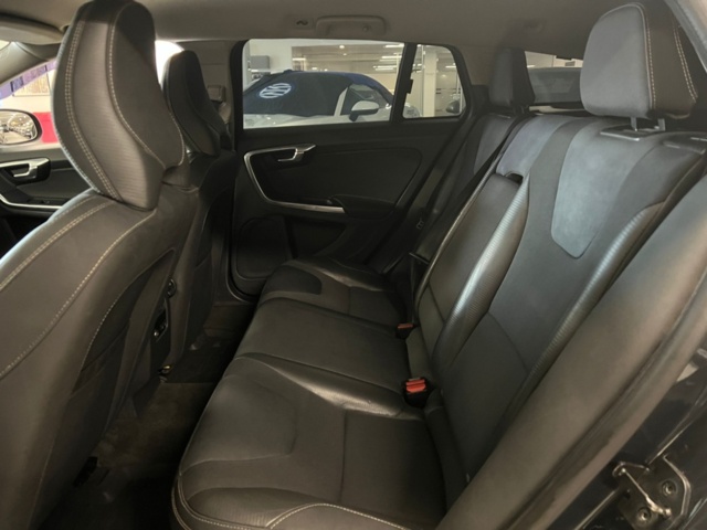 985385-9 Volvo V60 D4 Manual, 163hp, 2013