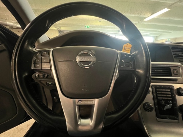 985385-10 Volvo V60 D4 Manual, 163hp, 2013