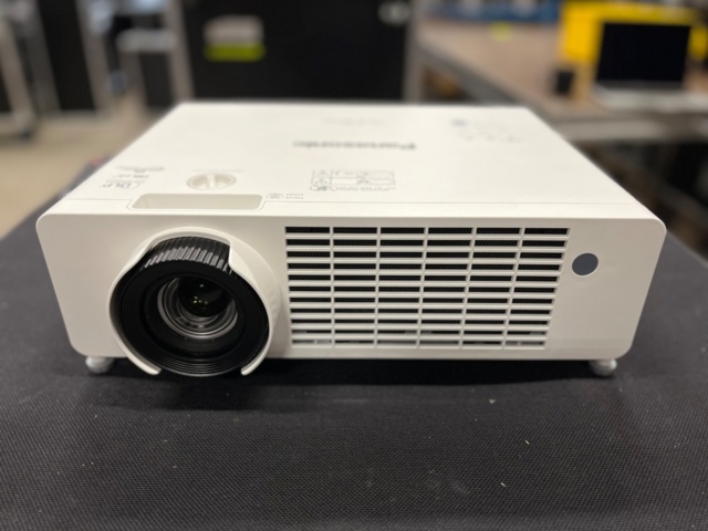 1184155-1 Projector Panasonic PT-LRZ35 3500ANSI