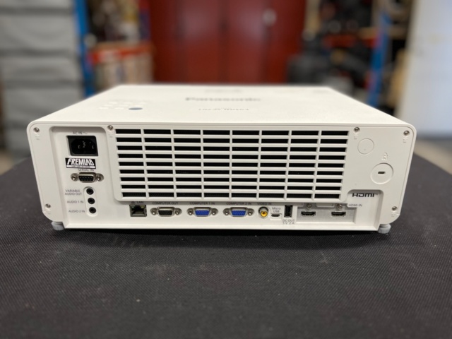 1184155-5 Projector Panasonic PT-LRZ35 3500ANSI