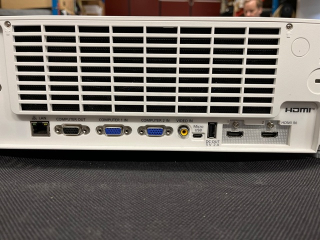 1184155-6 Projector Panasonic PT-LRZ35 3500ANSI