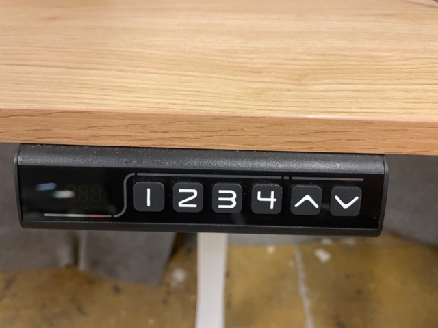 918788-2 Electric raise/lower desk (160x60cm)