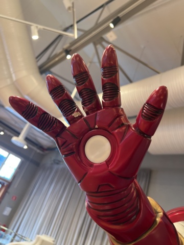 1154359-13 Plastic statue - Marvel iron man 2