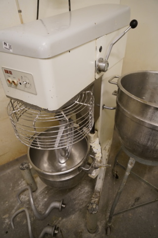 1030620-6 Dough mixer Sigma BM60 incl. Vessels & Utensils