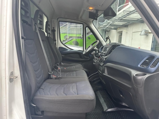 953388-14 Iveco Daily 35-160 Refrigerated van 2.3 JTD Hi-Matic, 156hp, 2018