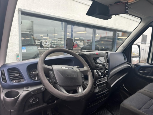 953388-18 Iveco Daily 35-160 Refrigerated van 2.3 JTD Hi-Matic, 156hp, 2018