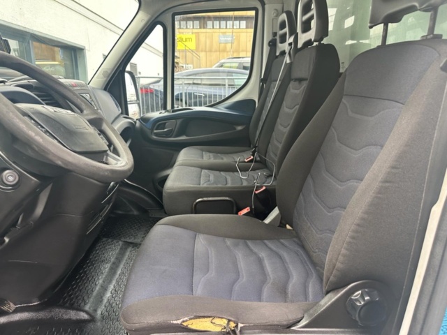 953388-19 Iveco Daily 35-160 Refrigerated van 2.3 JTD Hi-Matic, 156hp, 2018