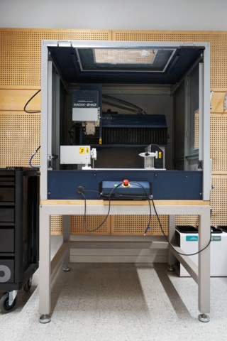 1187817-1 CNC router Roland Modela Pro II MDX-540