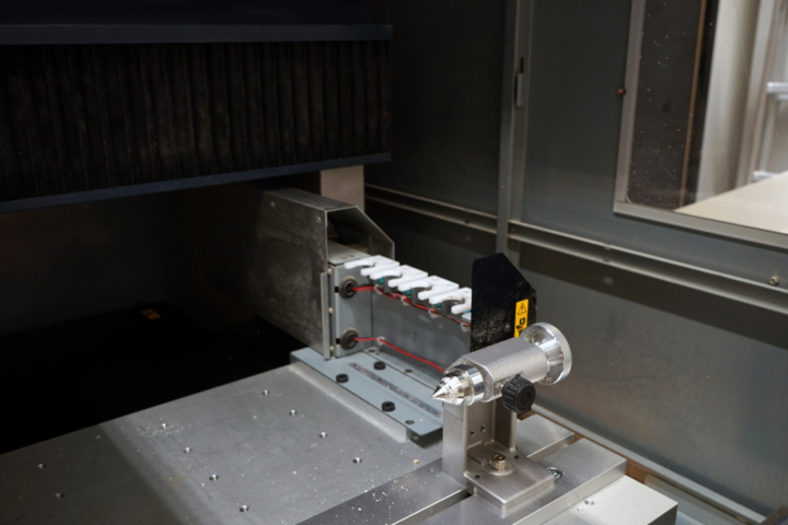 1187817-4 CNC router Roland Modela Pro II MDX-540