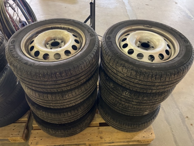 1177480-2 Summer tires on rim 8 pcs - 205/60 R16