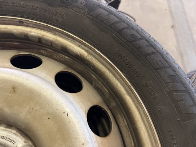 1177480-8 Summer tires on rim 8 pcs - 205/60 R16