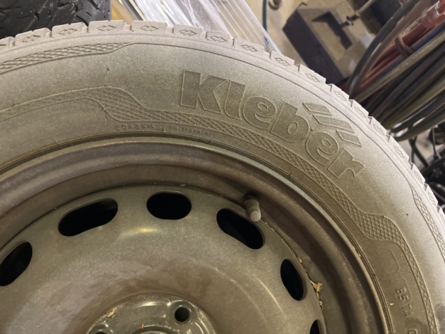 1177481-5 Summer tires on rim 8 pcs - 195/65 R15