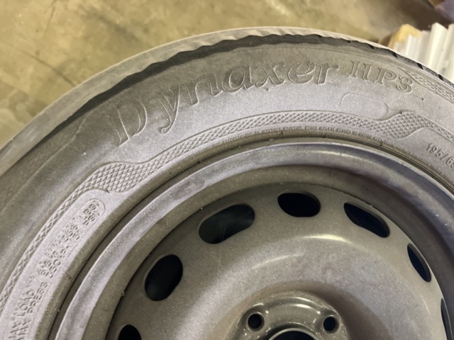 1177481-11 Summer tires on rim 8 pcs - 195/65 R15