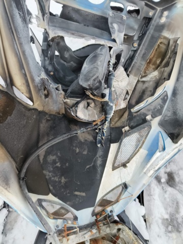 1129076-18 Snowmobile Yamaha VT 500 8CY -1997 Repair object