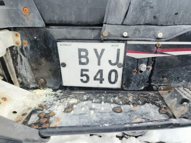 1129076-29 Snowmobile Yamaha VT 500 8CY -1997 Repair object