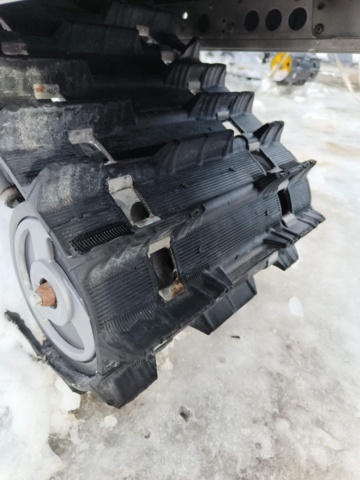 1129076-32 Snowmobile Yamaha VT 500 8CY -1997 Repair object