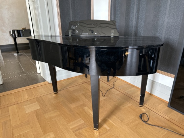 1150040-2 Yamaha grand piano Gran Touch GTZ
